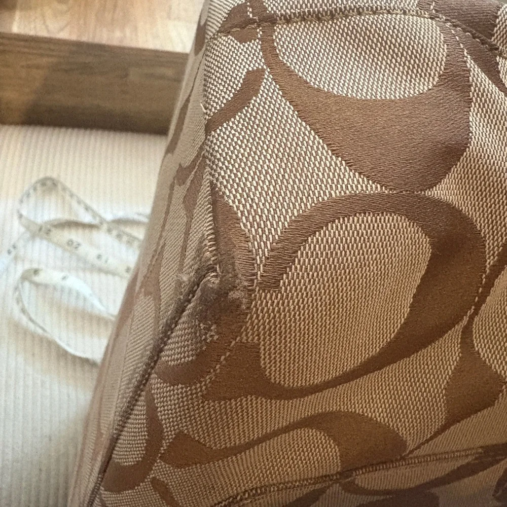 Coach Signature Stripe Tote with Coach Mink Bear Fob, Medallion and Hangtag. - Picture 12 of 17